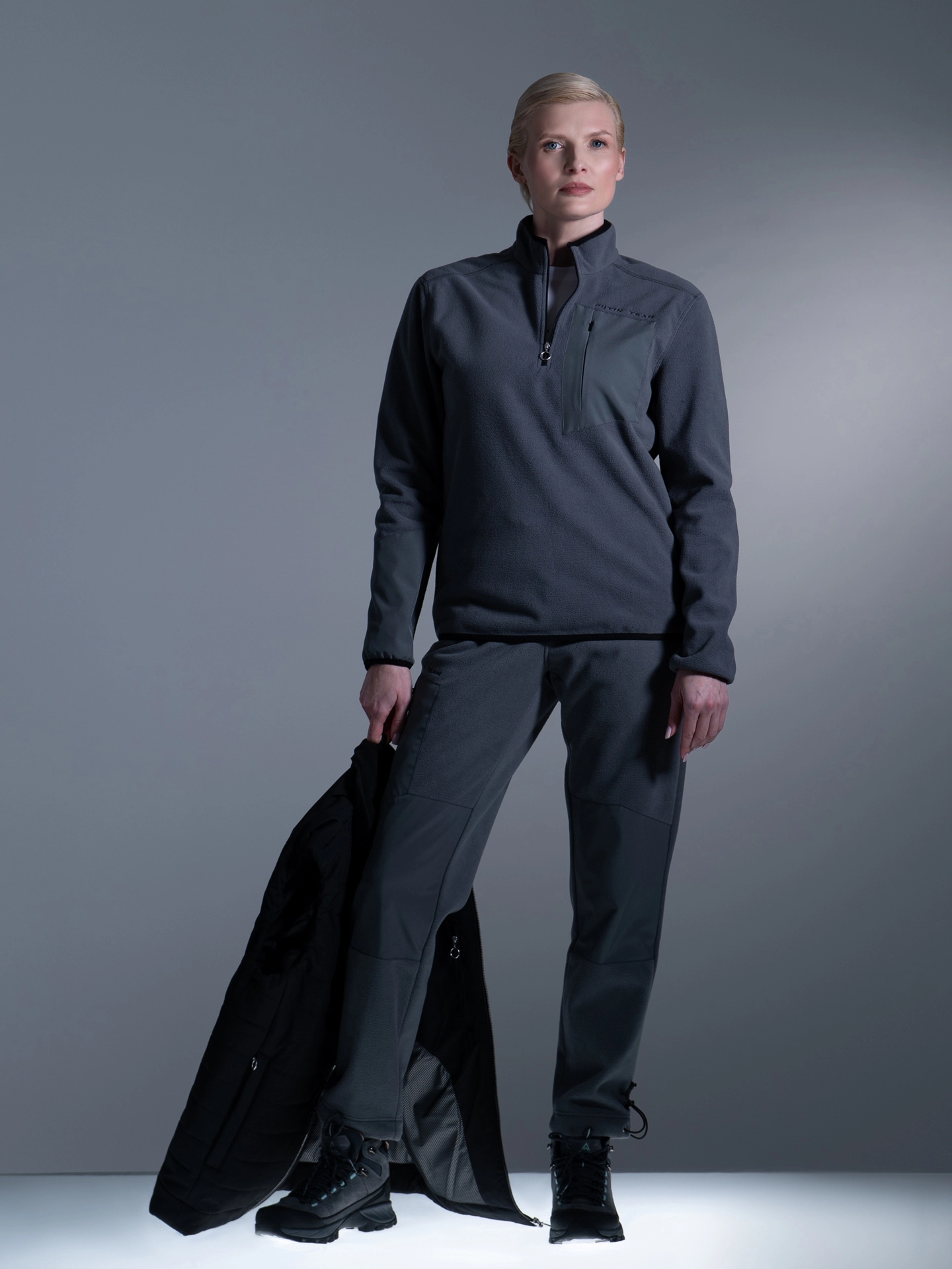 Толстовка с короткой молнией