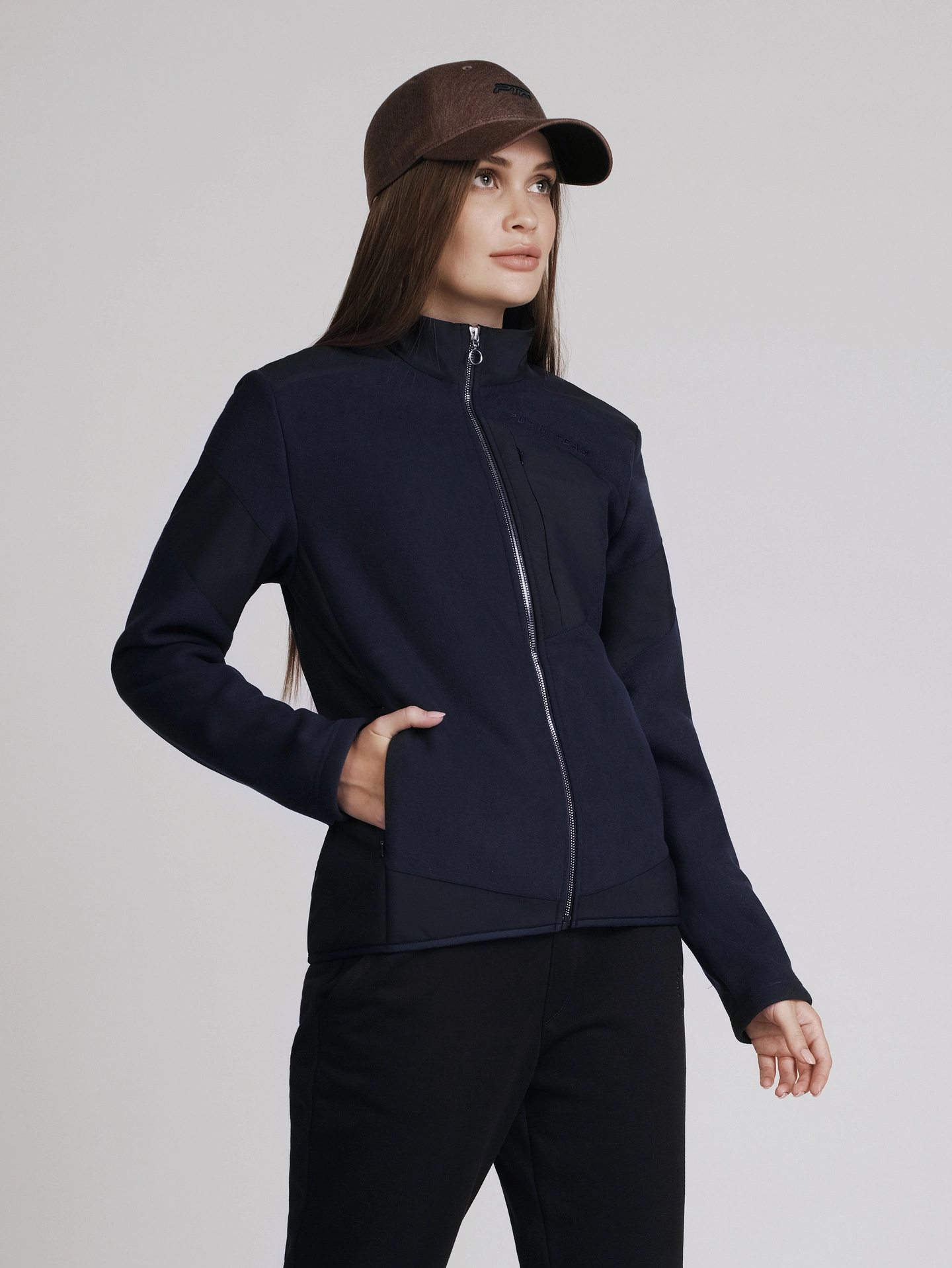 Толстовка с воротником-стойкой