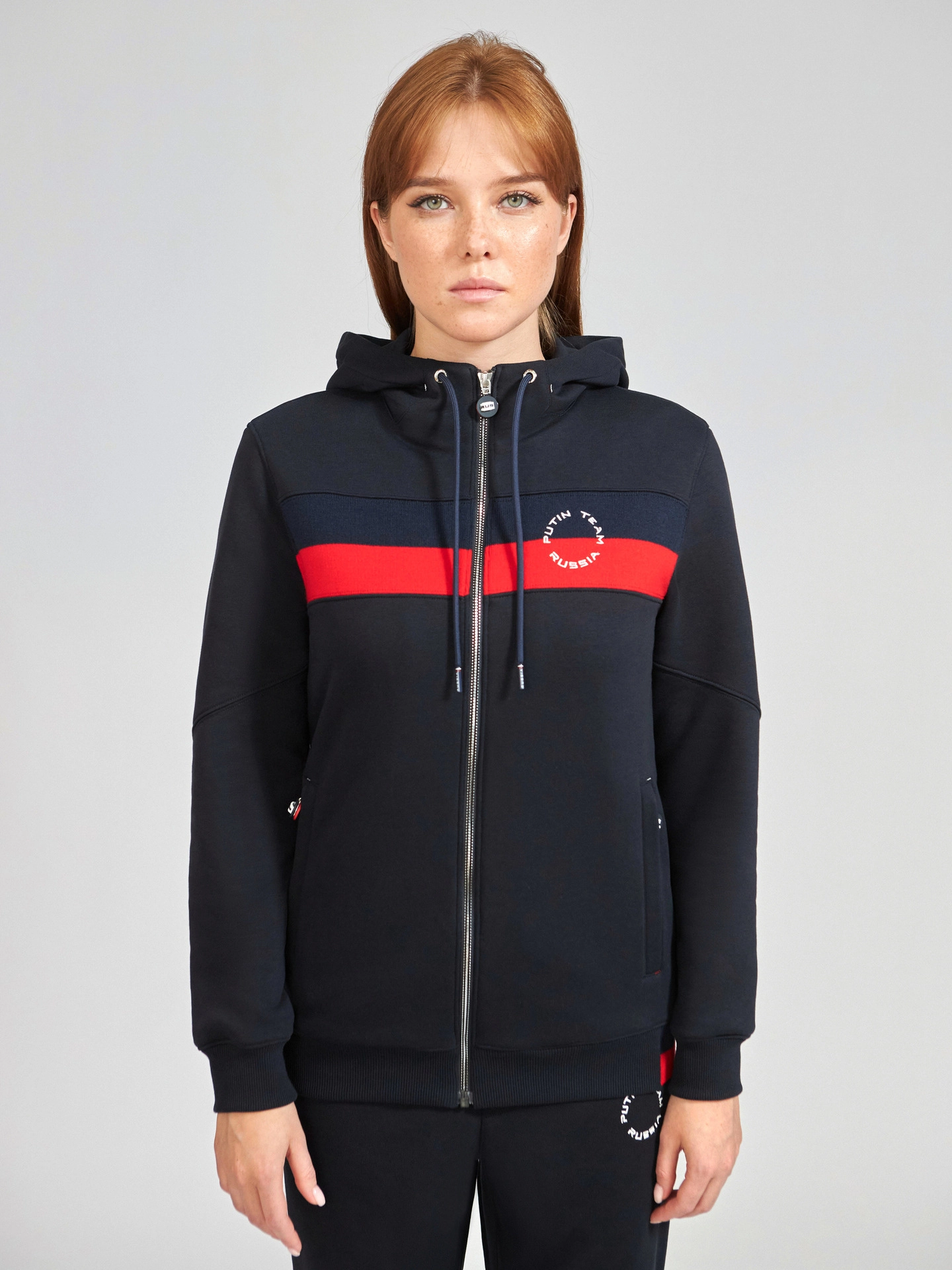 Толстовка на молнии с капюшоном