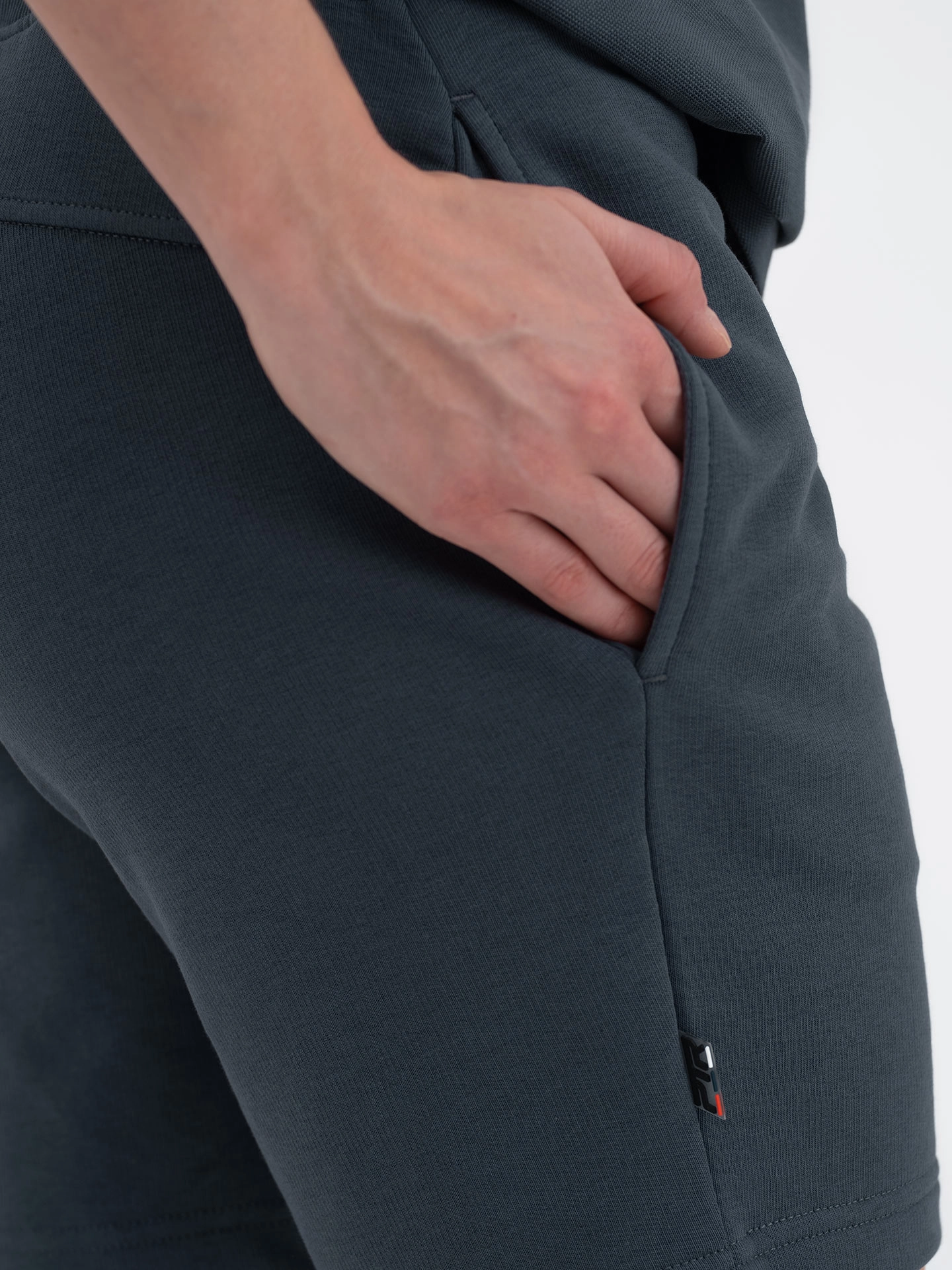 Шорты базовые