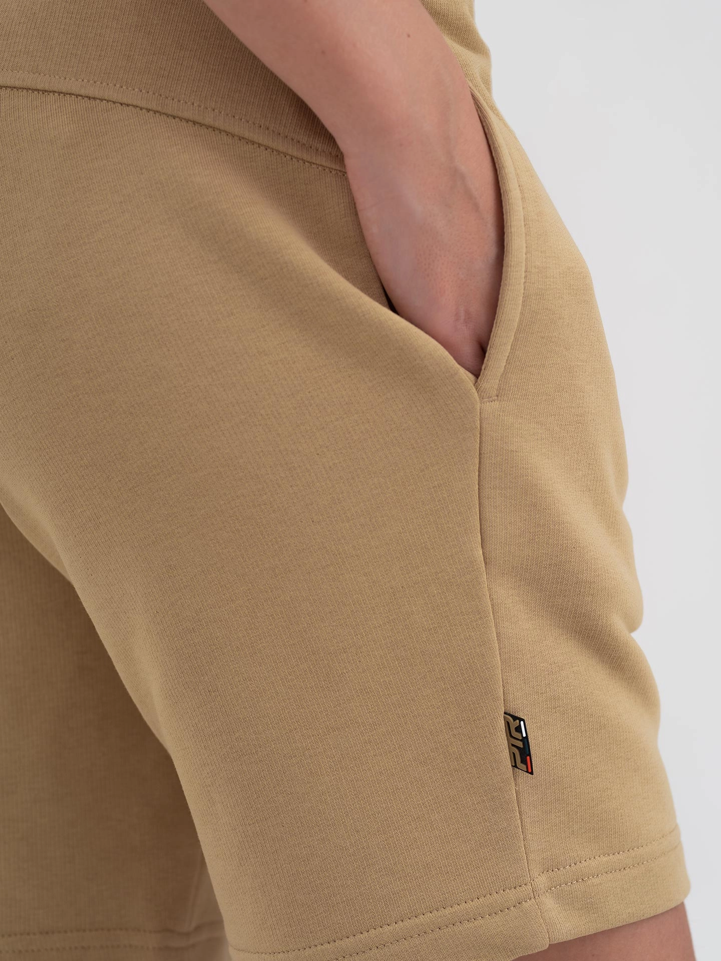 Шорты базовые