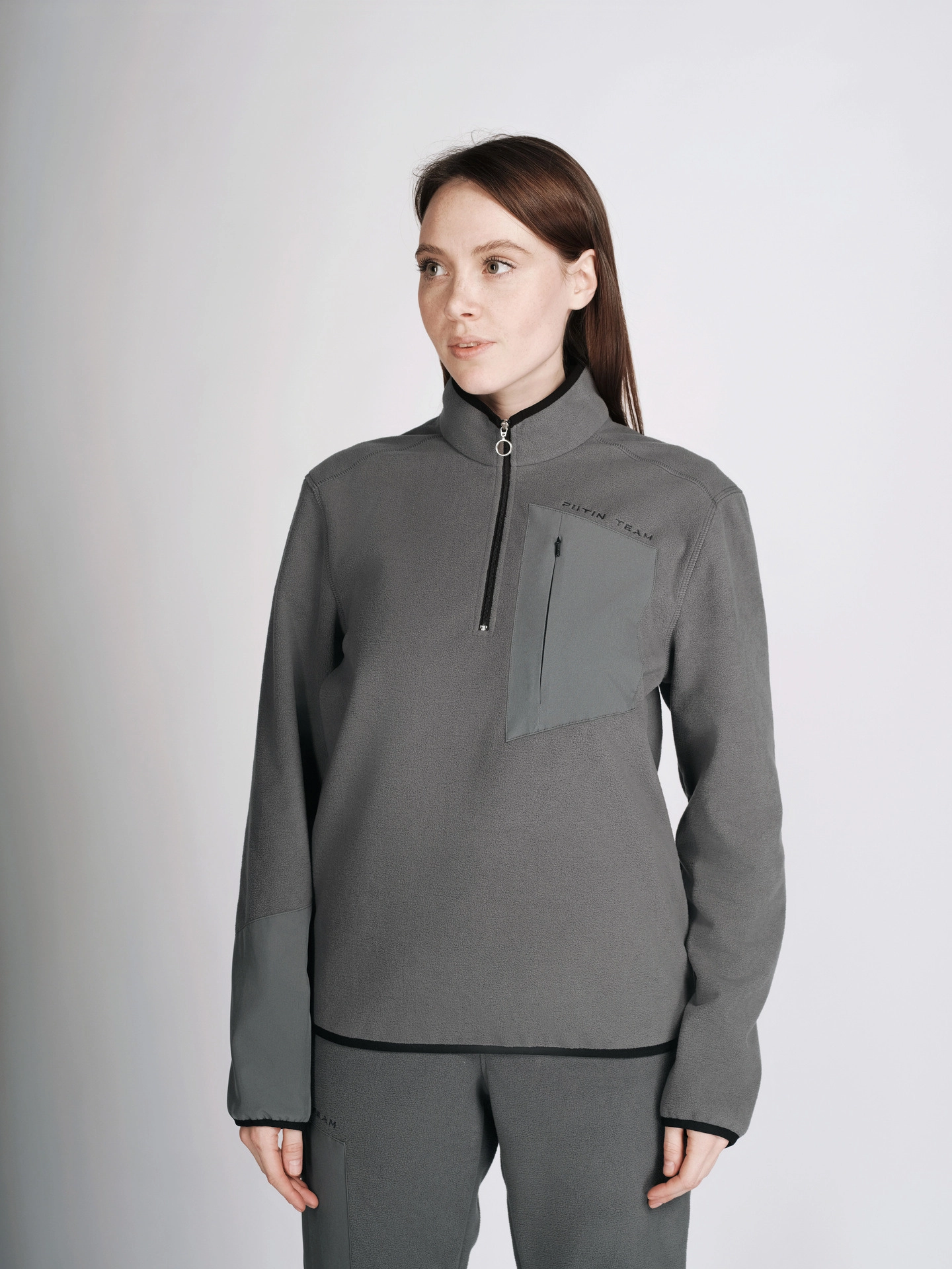 Толстовка с короткой молнией