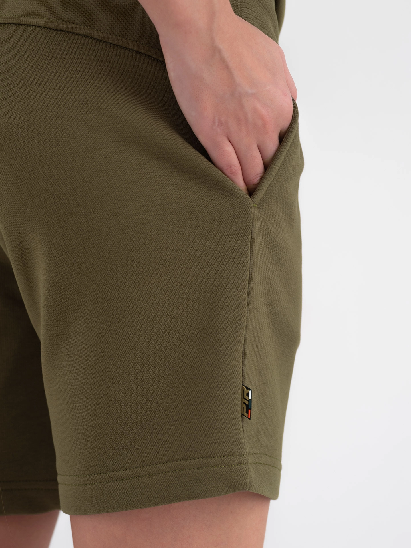 Шорты базовые